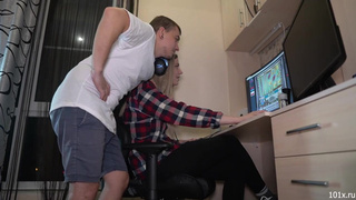 Жена сосёт - русские секс видео онлайн